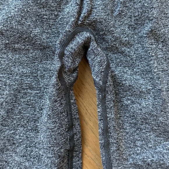 NVGTN Black Speckled Scrunch Seamless Leggings - Size S - Like New - Picture 5 of 6